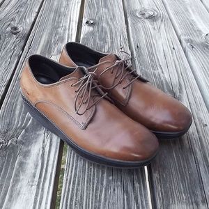Men's MBT Kabisa Leather Comfort Shoes